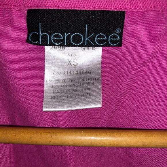 Cherokee Pink Nurse Scrub Uniform Top Size XS - Picture 5 of 9
